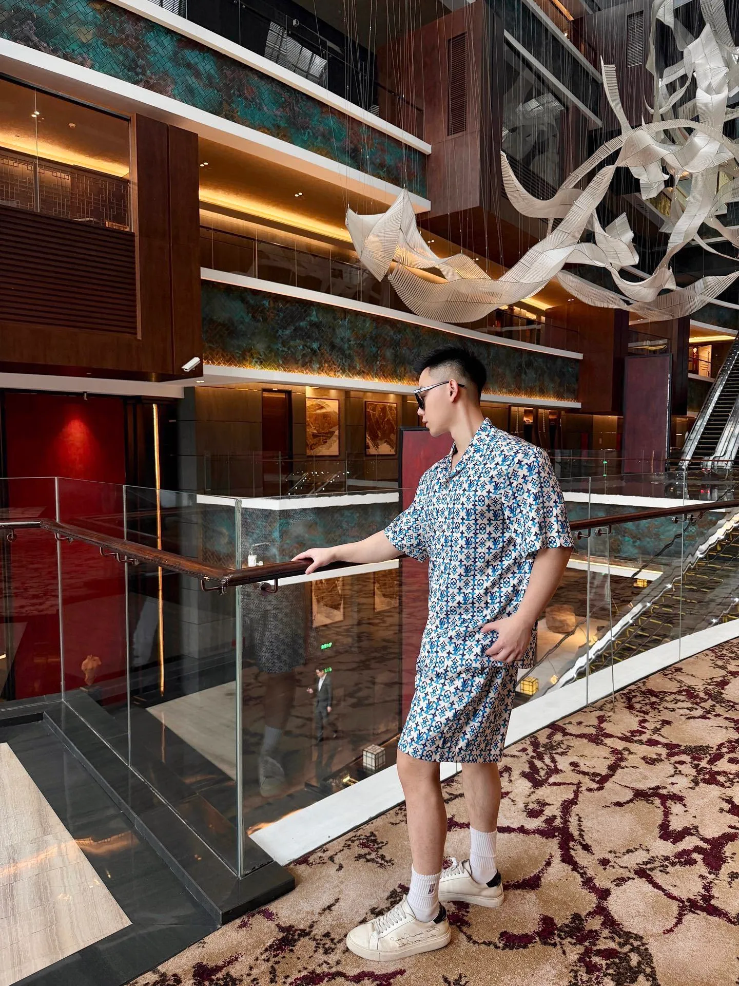Louis Vuitton/Louis Vuitton full-length presbyopic print suit shorts